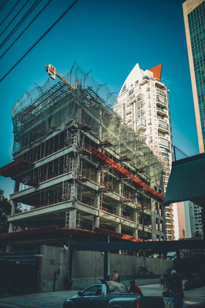 construction of a building 2100681.jpeg